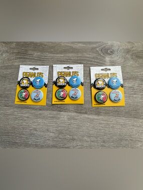 PEANUTS Pin Bundle